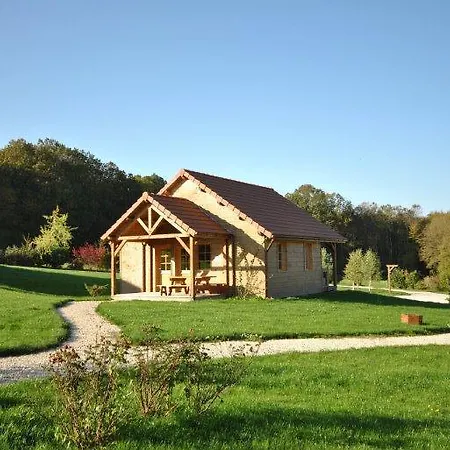 Chalet C1 * Saint-Fargeau-Ponthierry
